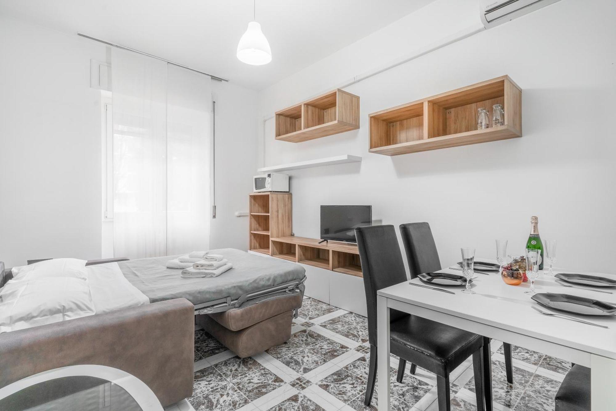 Navigli Duomo - Chateau Milan, Metro M2 E Parcheggio Gratuito * Milán