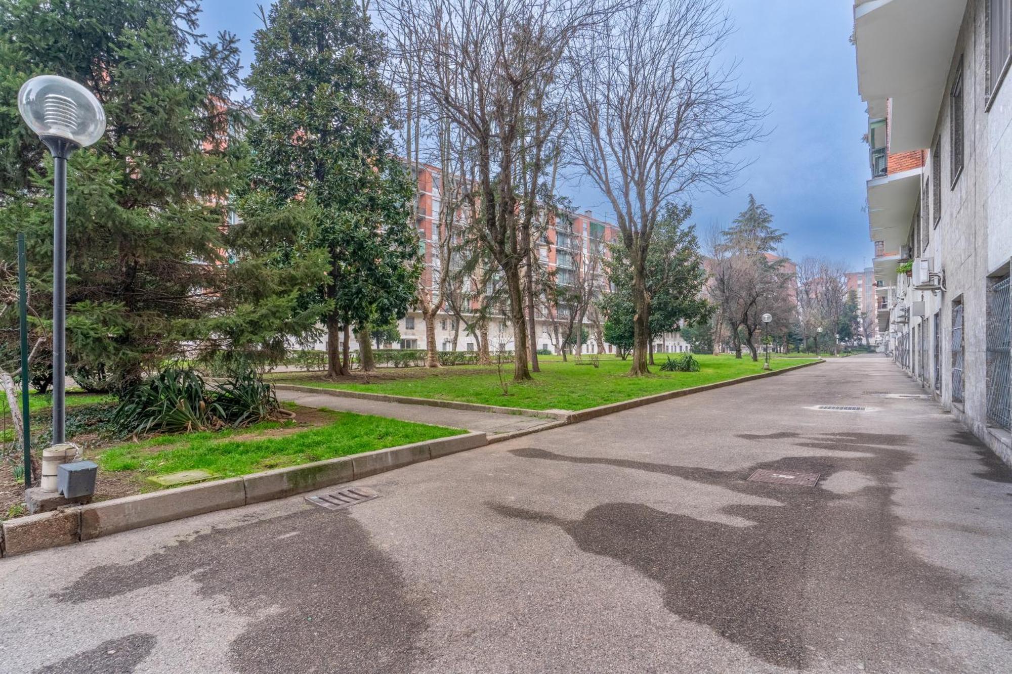 Navigli Duomo - Chateau Milan, Metro M2 E Parcheggio Gratuito Apartamento Milán